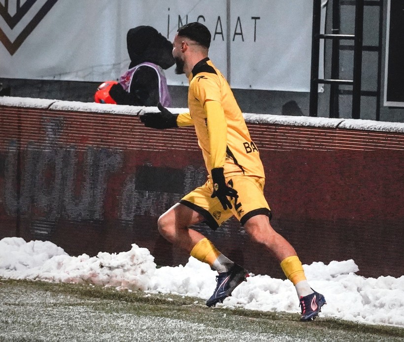 Karlar düştü… Karagümrük de! “2-0” - Resim : 1