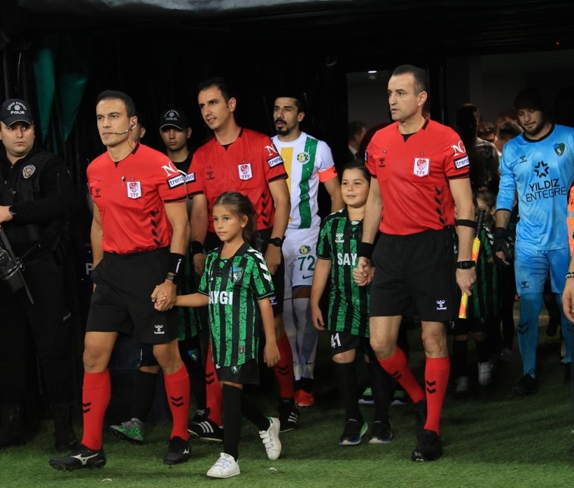 Karagümrük maçında Ankaragücü’nü doğrayan hakem, bizim maça atandı! - Resim : 1