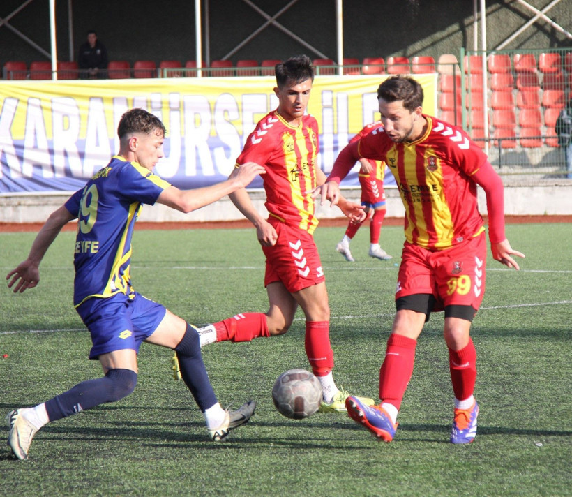 Karamürselspor'un Karasu’yu farklı devirdiği maçın fotoğrafları - Resim: 53