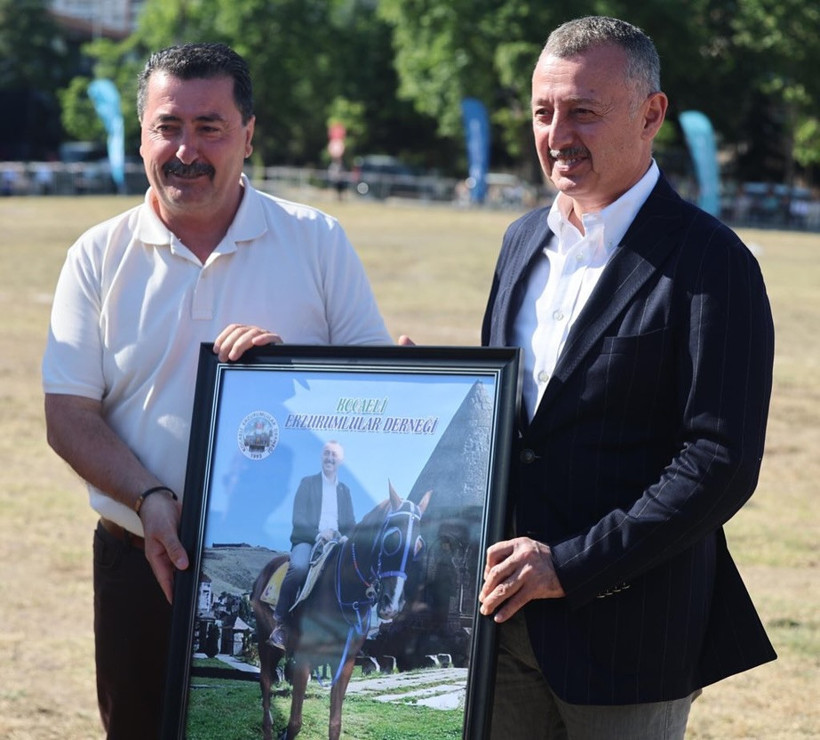 Geleneksel Cirit Şöleni renkli anlara sahne oldu - Resim : 2
