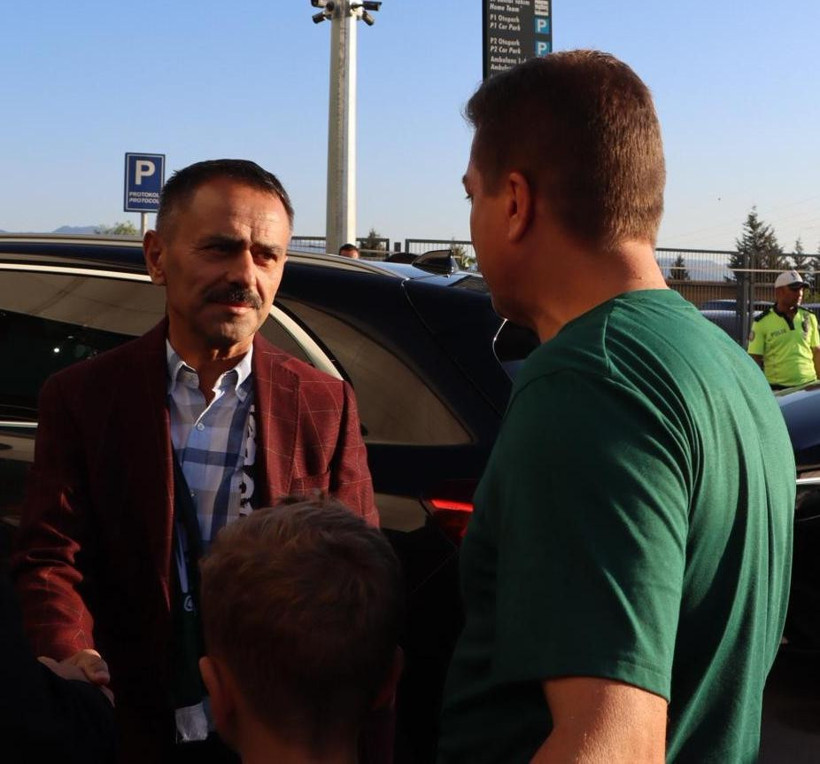 Bülent Sarı, Kocaelispor maçında yaşanan protokol krizi ile ilgili konuştu - Resim : 1