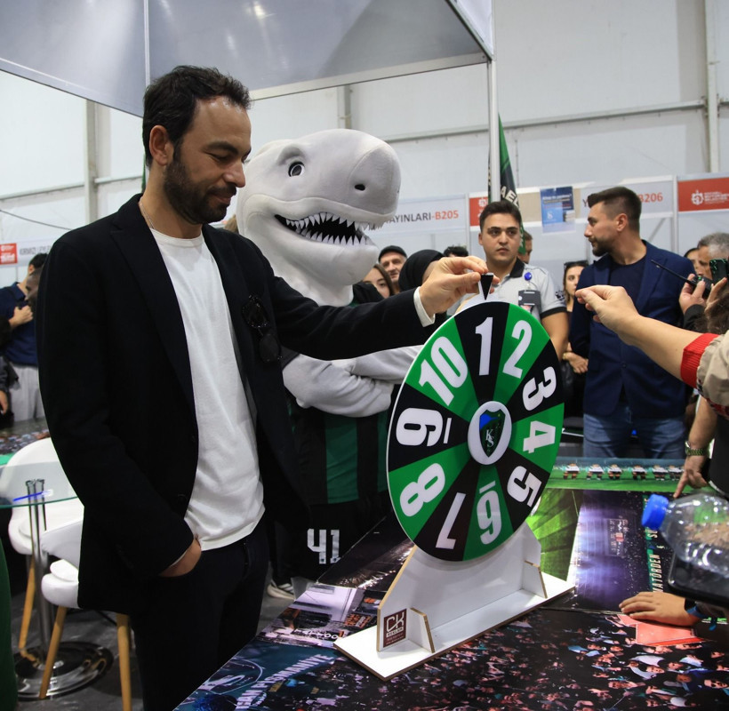 15. Kocaeli Kitap Fuarı’nda Kocaelispor izdihamı - Resim: 10