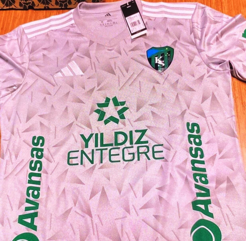 Kocaelispor Süper Lig’de bu formaları giyecek! - Resim : 2