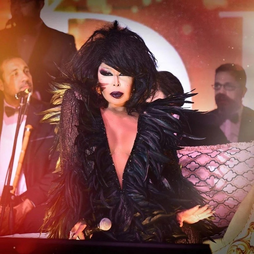 Müziğin Diva'sı Bülent Ersoy'un Mal Varlığını Duyanlar Kulaklarına İnanamadı! Nerede Ararsan Var.. - Resim: 6