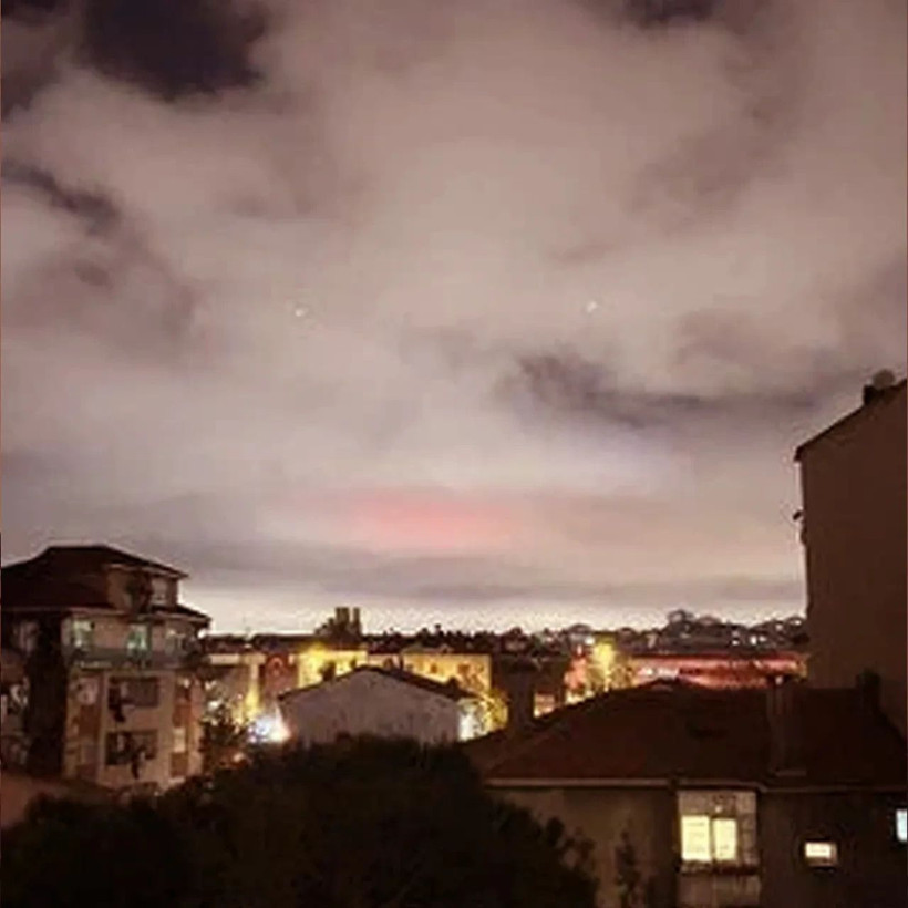 Depremden sonra kızıl gökyüzü paniği! Görüntüler gündem oldu - Resim: 3