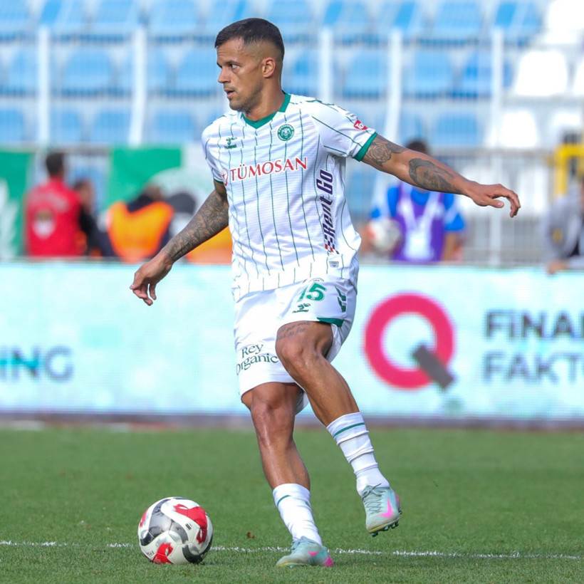 Konyaspor kadrosuna göre çok iyi işler çıkarıyor - Resim : 4