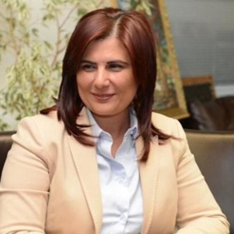 Özlem Çerçioğlu yuhalandı! Apar topar sahneyi terk etti... - Resim: 2