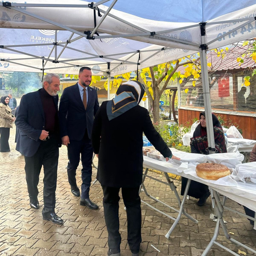 MHP Başiskele'den anlamlı etkinlik: Dünya Engelliler Günü için Yöresel Yemekler Şöleni - Resim : 1