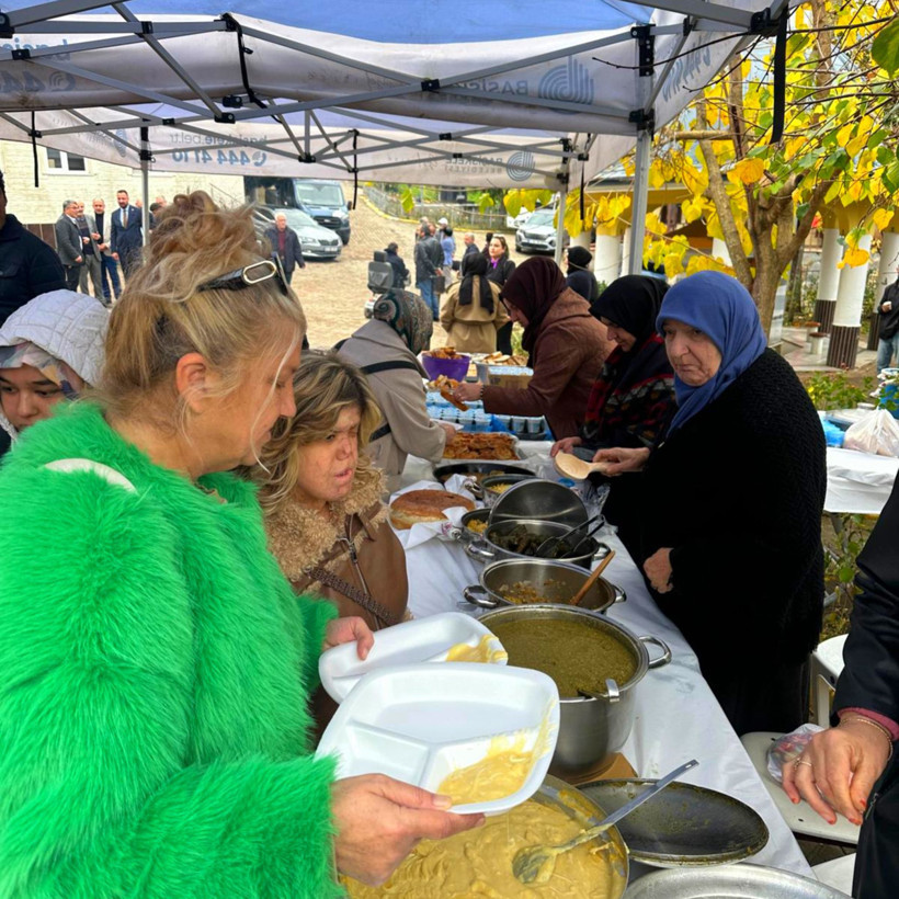 MHP Başiskele'den anlamlı etkinlik: Dünya Engelliler Günü için Yöresel Yemekler Şöleni - Resim : 6