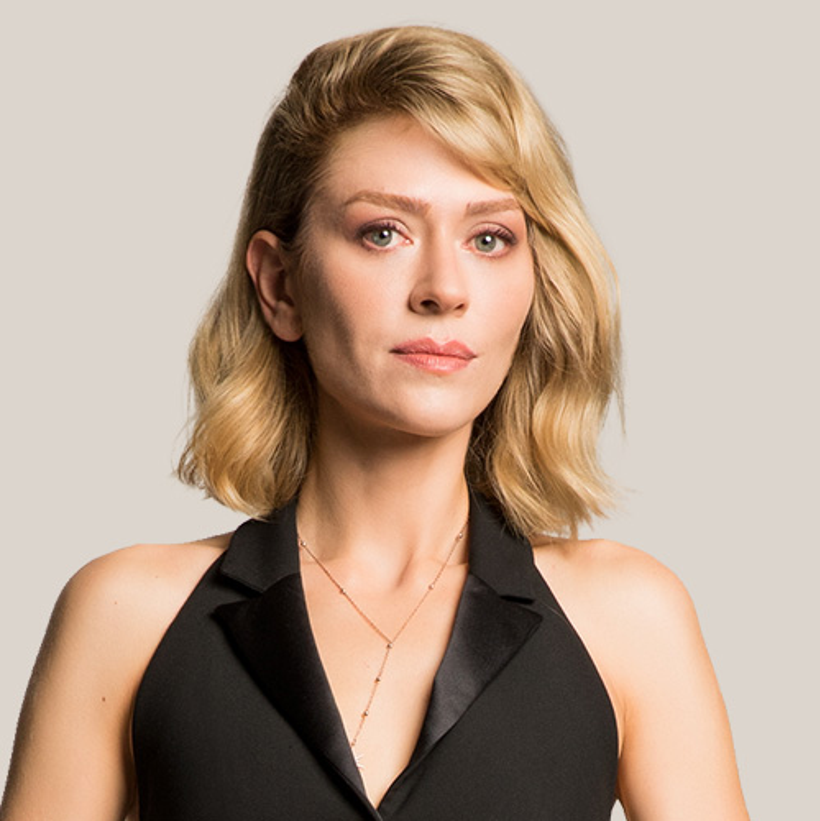 Veliaht Dizisi Derya Kim? Hazal Türesan Kimdir, Kaç Yaşında? Hazal Türesan TV Dizileri ve Filmleri - Resim : 1