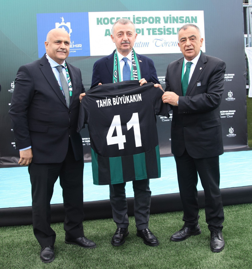 Tahir Büyükakın: Kulübe yakışan tesisler yolda! - Resim : 6