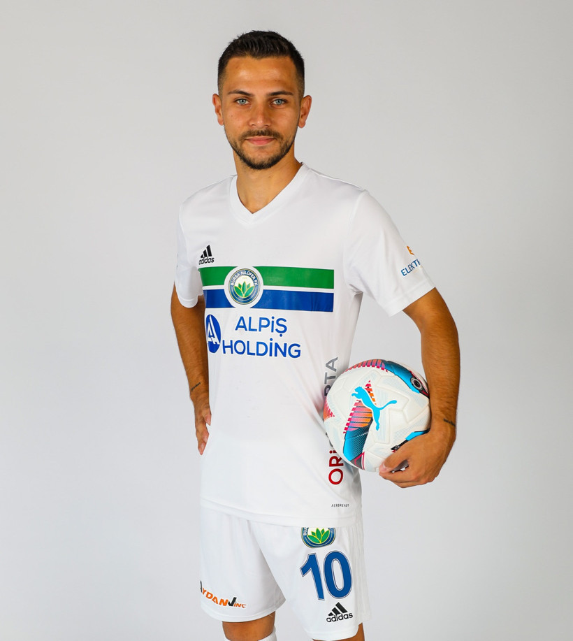Gölcükspor’dan 10 numaraya çok sağlam iki aday! - Resim : 1