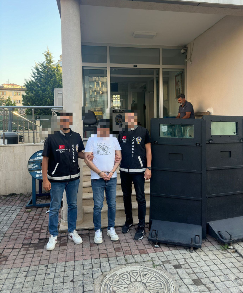 12 farklı dolandırıcılık suçundan aranıyordu... Yakayı ele verdi! - Resim : 1