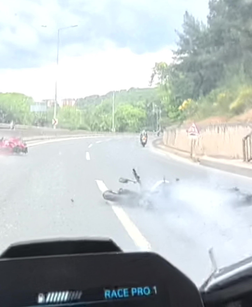 3 kişinin yaralandığı zincirleme kaza kask kamerasında! - Resim : 2