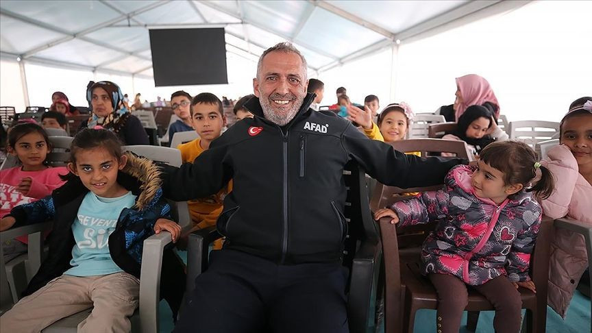 Yavuz Bingöl el öptü... Yorum yağdı! - Resim: 1